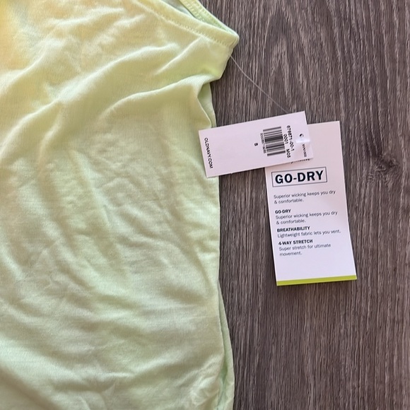 Old Navy Active Tank - Picture 2 of 3